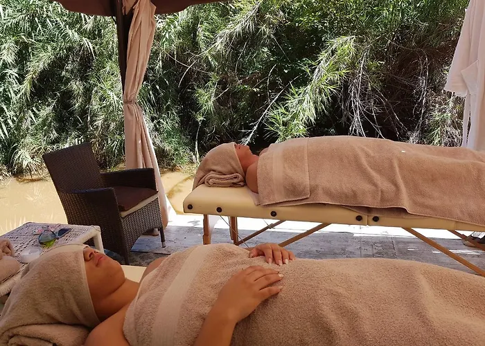 Iris Retreat & Island Day Spa