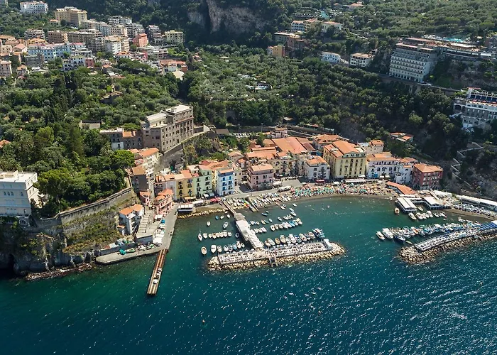 Suite Home Sorrento