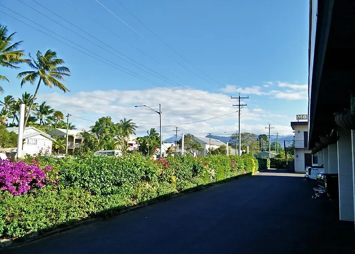 Cairns Motor Inn