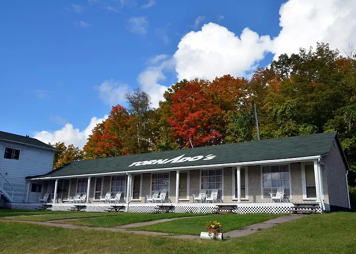 Tornado'S Motel