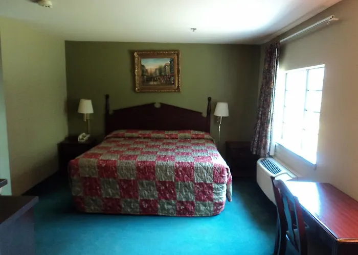 Garden Inn & Suites - Fitzgerald