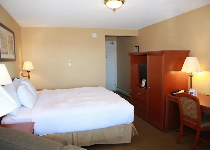 Budget Host Inn & Suites