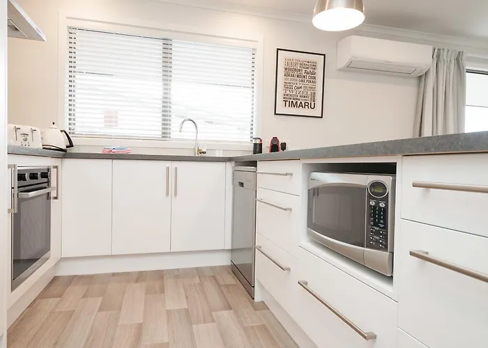Luxury Rata Apartment - B