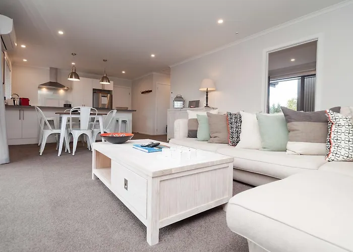 Luxury Rata Apartment - A