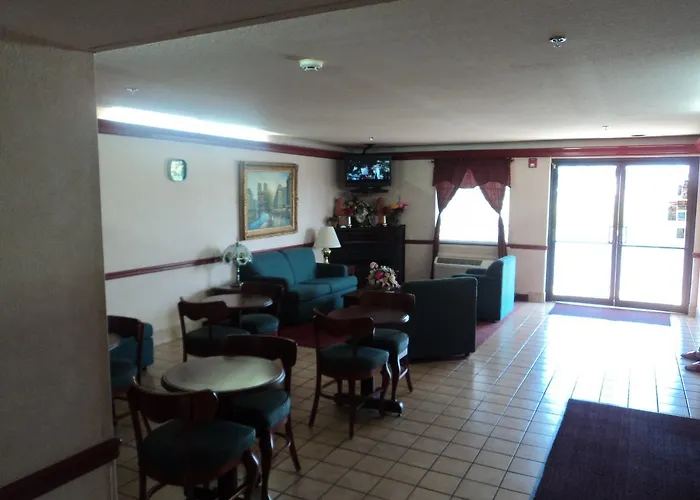 Garden Inn & Suites - Fitzgerald