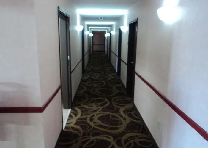 Garden Inn & Suites - Fitzgerald