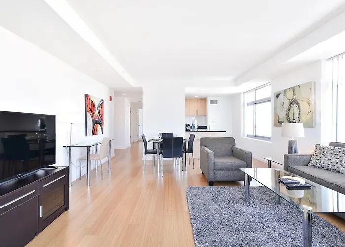 Global Luxury Suites At Kendall West