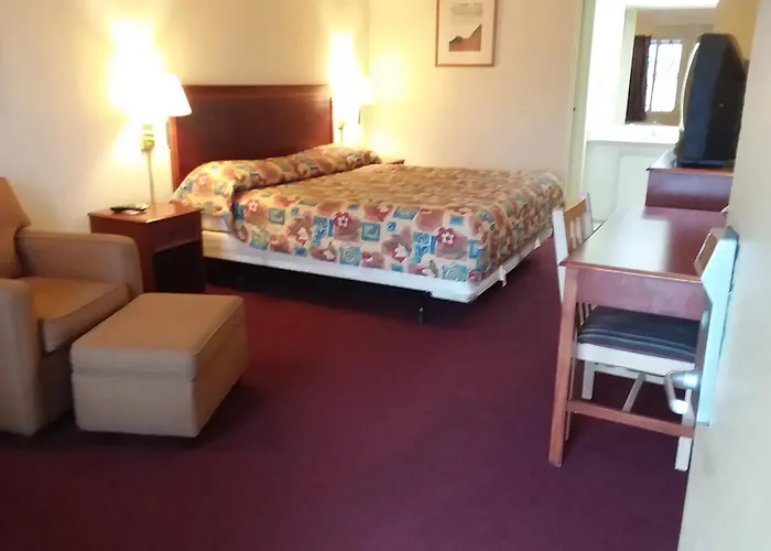 Knights Inn Toledo West