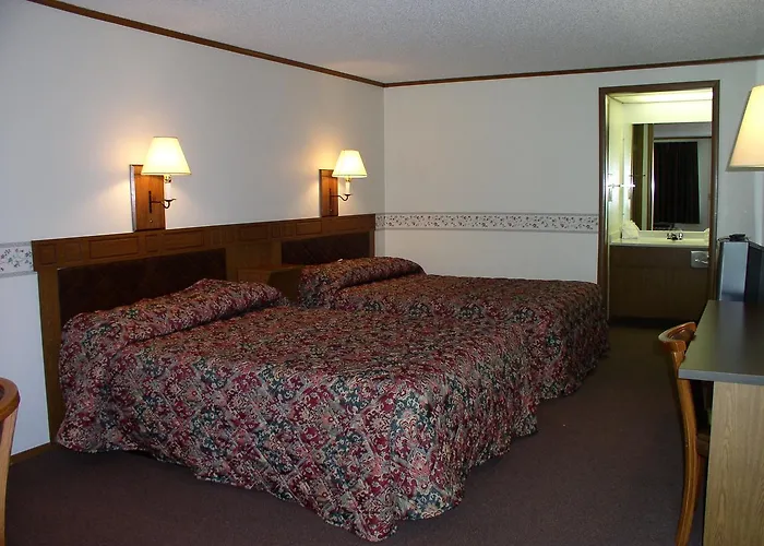 Arbor Inn Of Historic Marshall