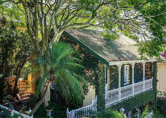 Goble Palms Guest Lodge & Urban Retreat