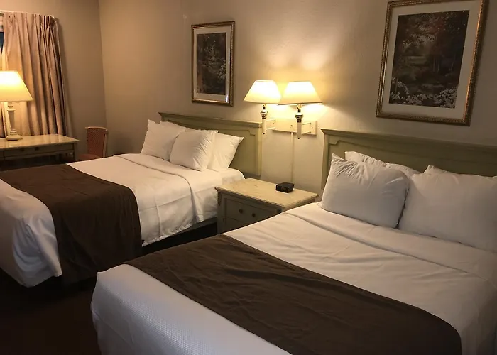 The Hometown Inn