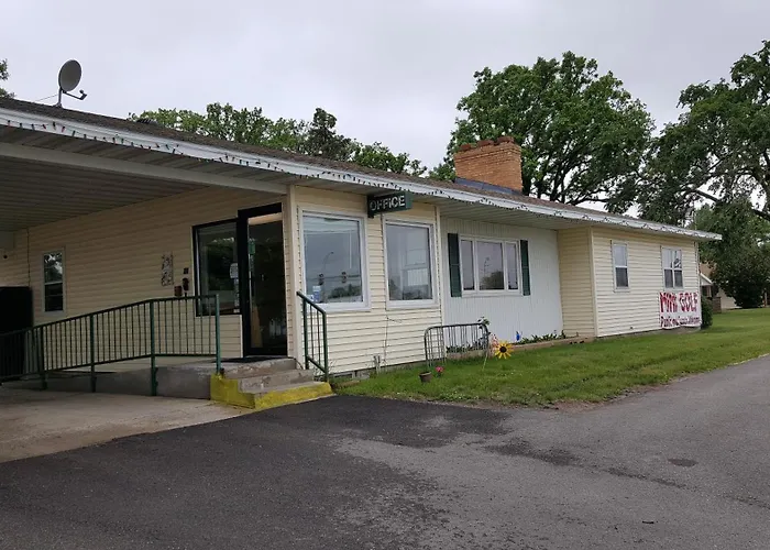 Budget Host Inn