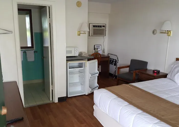 Budget Host Inn