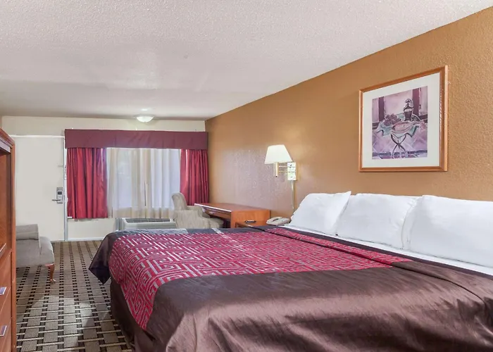 Knights Inn Murfreesboro