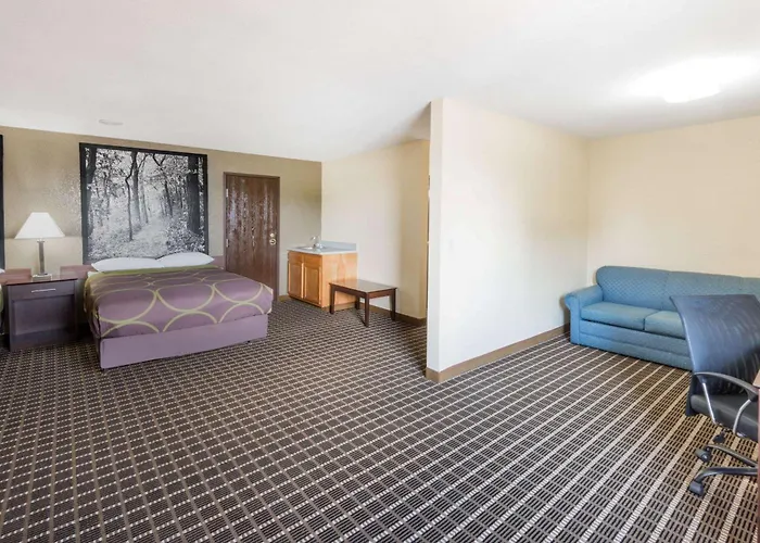 Super 8 By Wyndham Webster City Ia