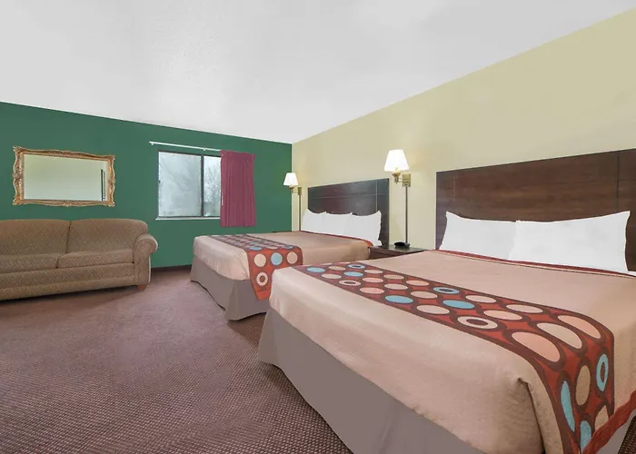 Super 8 By Wyndham Ottumwa