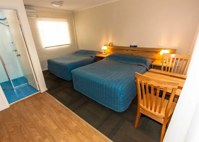 Bay Executive Motel