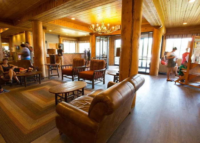Headwaters Lodge & Cabins At Flagg Ranch