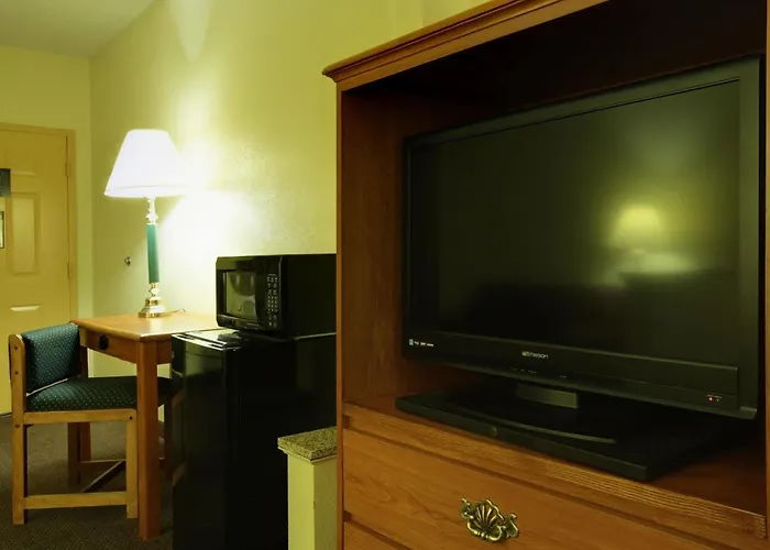 Americas Best Value Inn & Suites - Senatobia