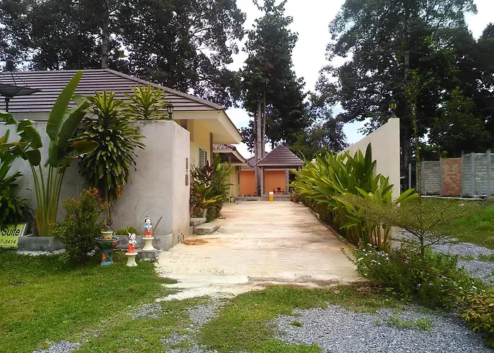 Khanom Garden Suite