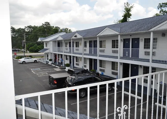 Sunshine Motel