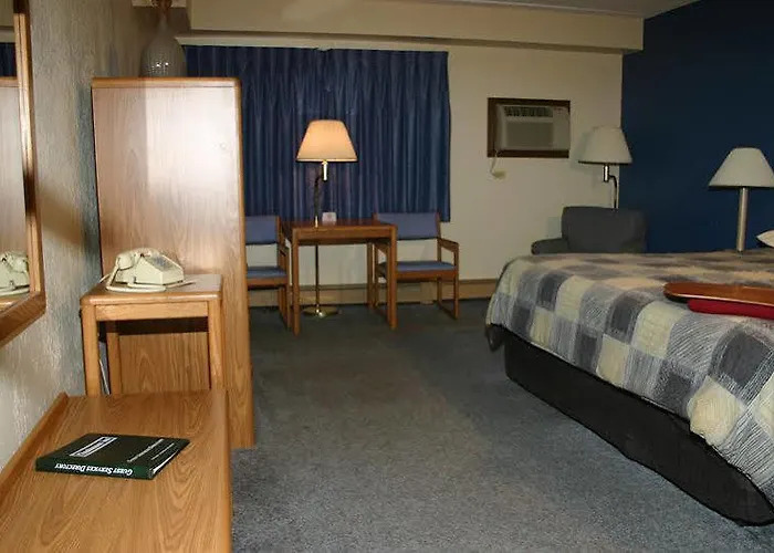 Chanhassen Inn