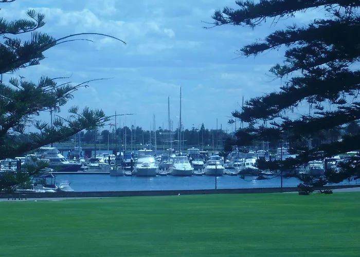 Econo Lodge Dockside Glenelg