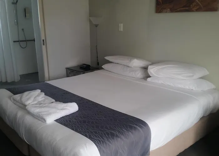 Comfort Inn Fairmont Motor Lodge