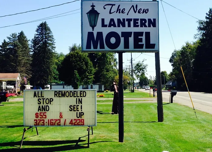The New Lantern Motel