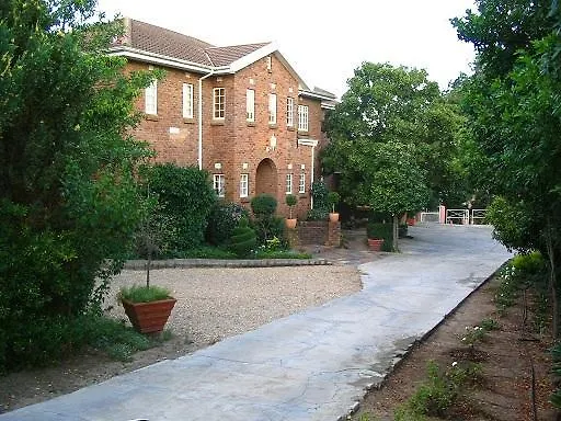 Leeuwenhof Guesthouse