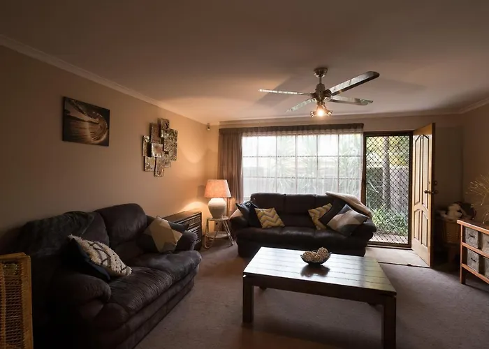 Glenelg North " Home Away From Home"