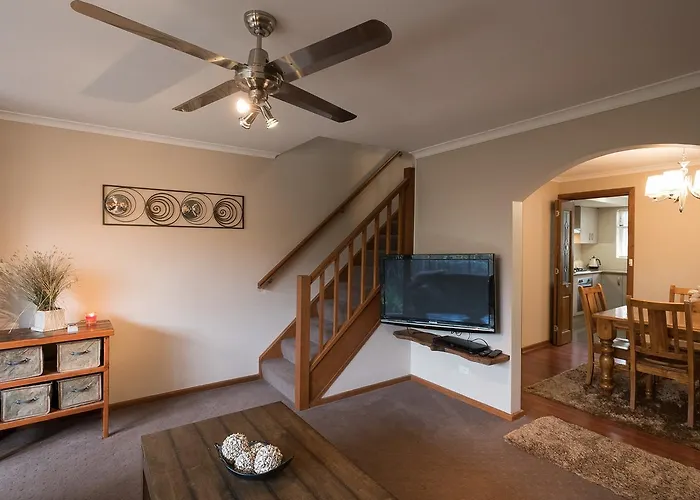 Glenelg North " Home Away From Home"