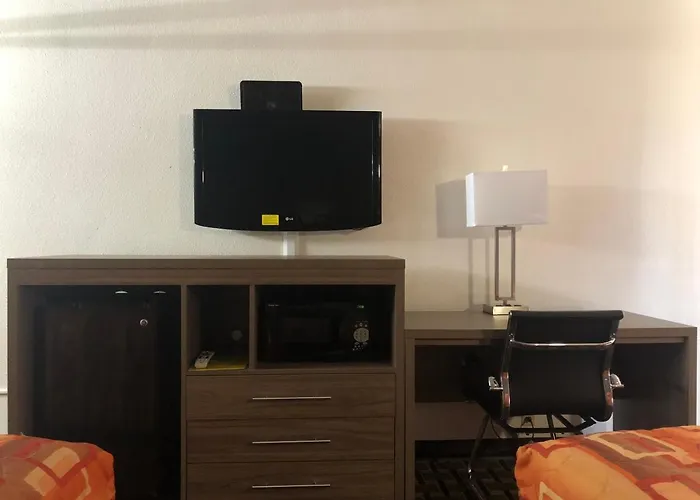 Mid Continent Inn