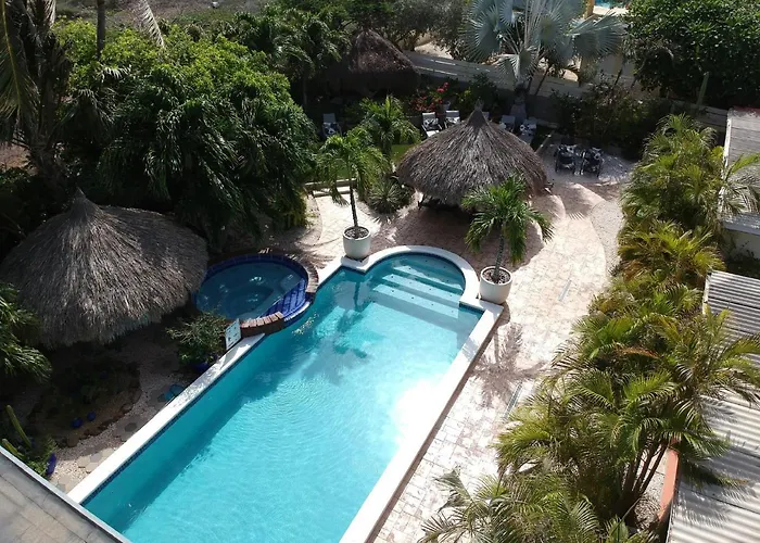 Bananas Apartments Adults Only