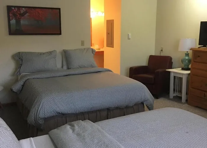Village Inn Motel