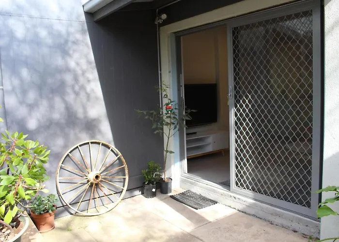 Point Lonsdale 1 Bedroom Apartment