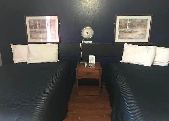 Cooper Motel Tuscola