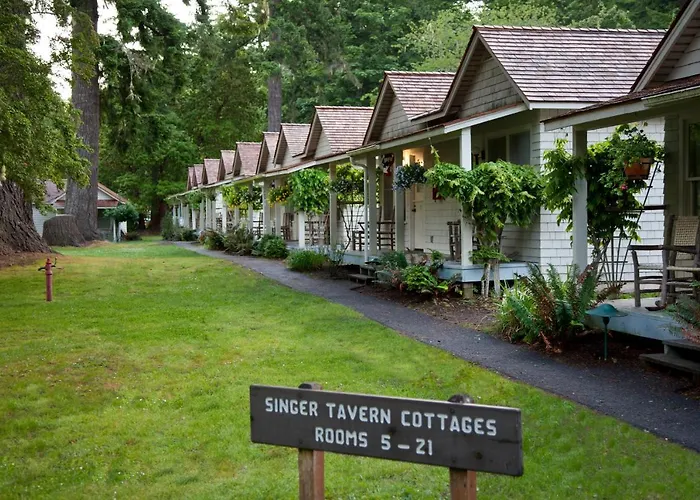 Lake Crescent Lodge