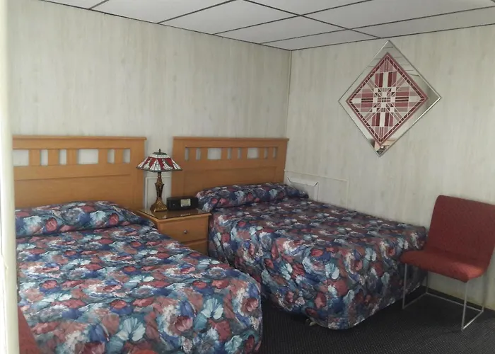 Suitcase Motel & Travel