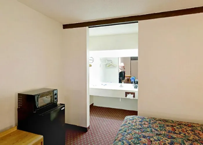 Americas Best Value Inn & Suites