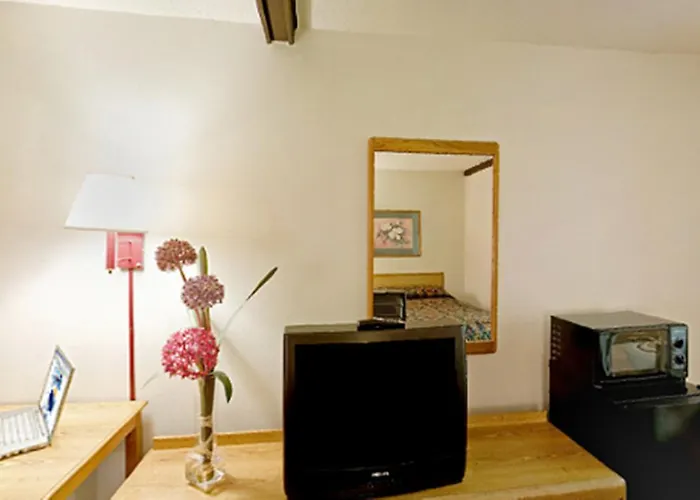 Americas Best Value Inn & Suites