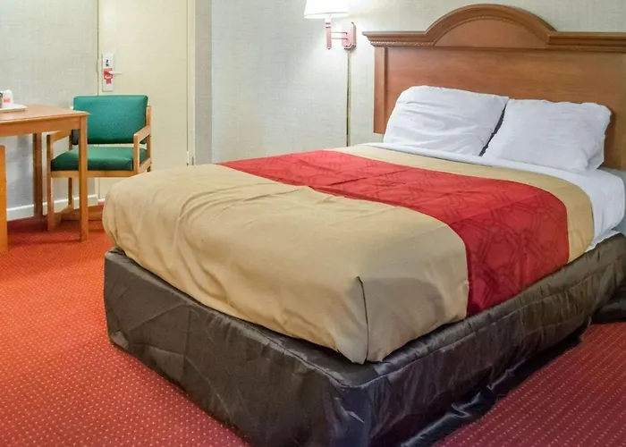 Econo Lodge Newton Falls