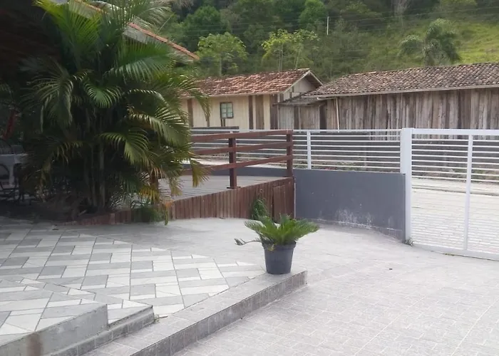 Cantinho Da Kel 02, Apto Terreo De Um Dormitorio, Cozinha E Banheiro, Acomoda 3 Pessoas