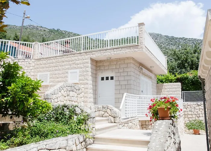 Villa Ana Maria