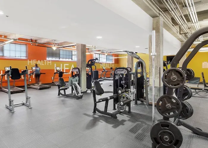 Trifecta 2Br Free Parking Modern Superhost