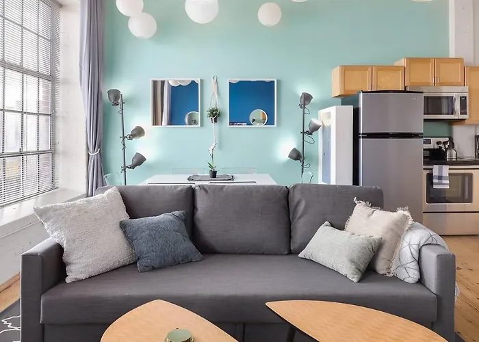Trifecta 2Br Free Parking Modern Superhost