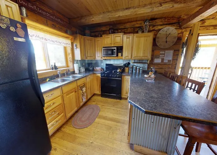 Canyon View Family Cabin, Deck, Tv Room, Games, Bbq, Campfire