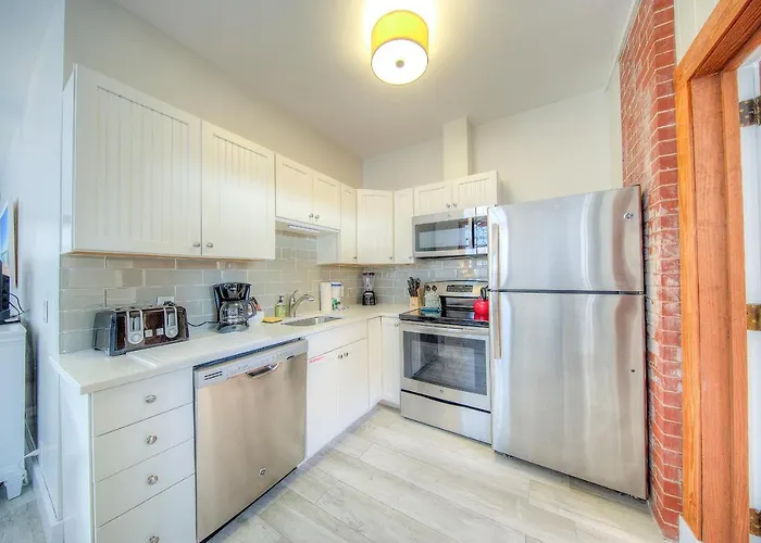 The Bartlum-Luxurious Studio