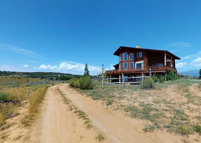 Juniper Ridge 5 Bedroom Family Cabin