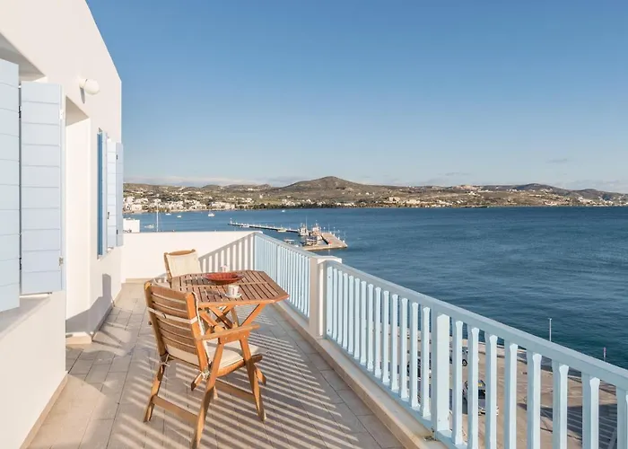 Il Porto Di Milos